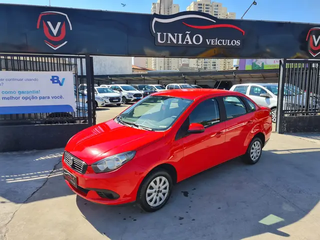 Carro Fiat Grand Siena 2021 Attractive 1.0 (Flex)