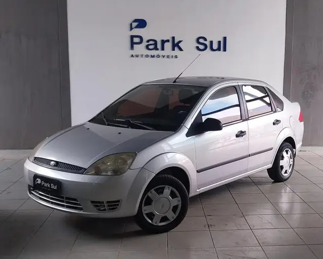 Carro Ford Fiesta Sedan 2007 1.0 (Flex)