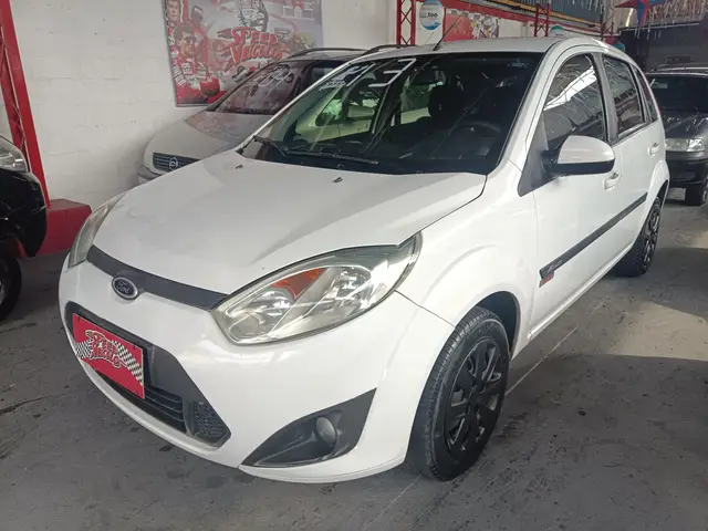 Carro Ford Fiesta Hatch 2013 SE Rocam 1.6 (Flex)