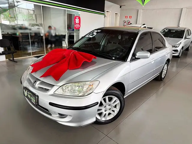 Carro Honda Civic 2005 Sedan LX 1.7 16V