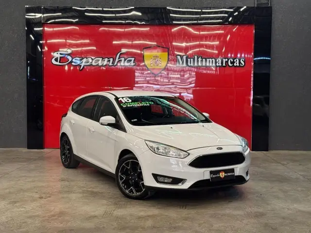 Carro Ford Focus Sedan 2016 SE 2.0 PowerShift