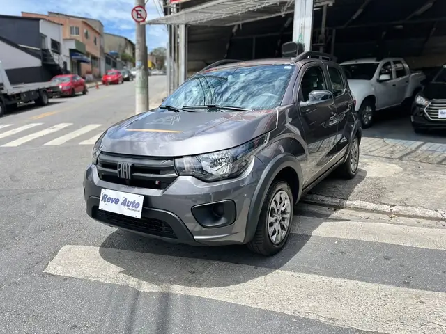 Carro Fiat Mobi 2024 Trekking 1.0