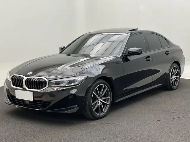 Carro BMW 320i 2023 Sport GP 2.0 Turbo (Aut.)