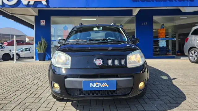 Carro Fiat Uno 2013 Vivace Celeb. 1.0 8V (Flex) 4p