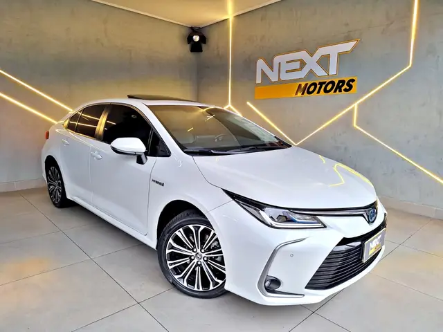 Carro Toyota Corolla 2023 Altis Hybrid Premium 1.8 Flex