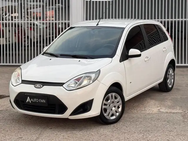 Carro Ford Fiesta Hatch 2014 SE Plus 1.0 RoCam (Flex)