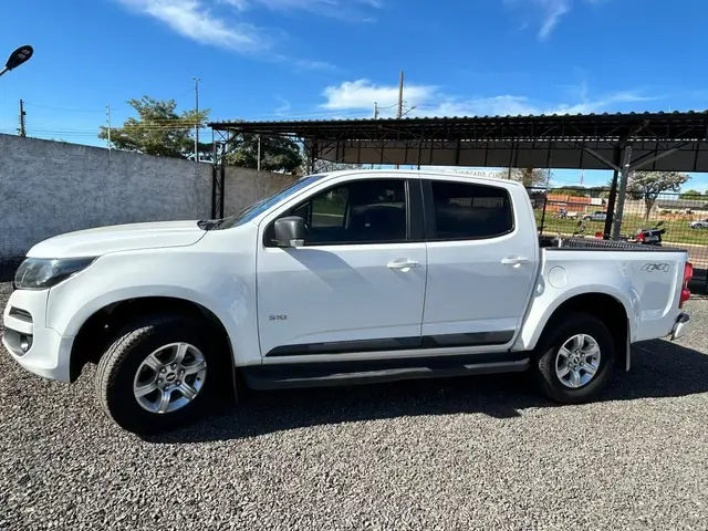 Carro Chevrolet S10 Cabine Dupla 2020 S10 2.8 CTDI LT 4WD (Cabine Dupla)