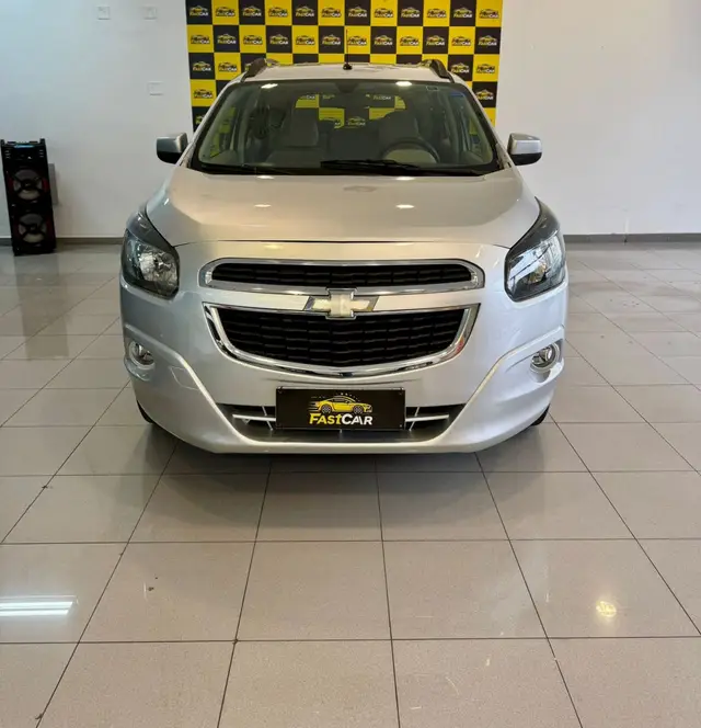 Carro Chevrolet Spin 2013 LTZ 7S 1.8 (Flex)