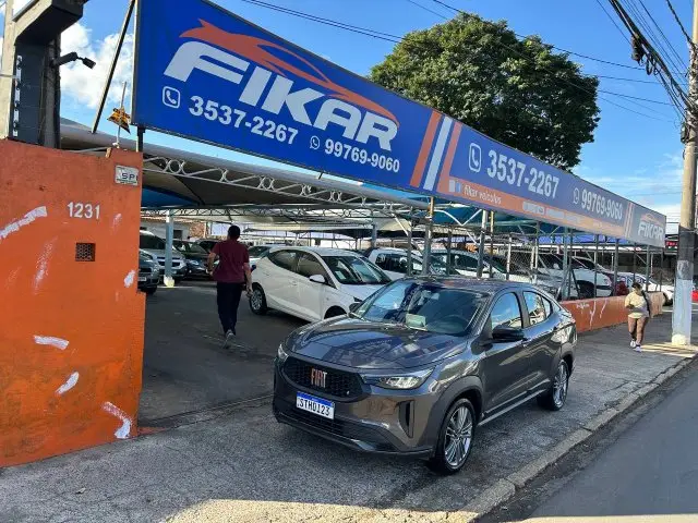 Carro Fiat Fastback 2024 Turbo 200