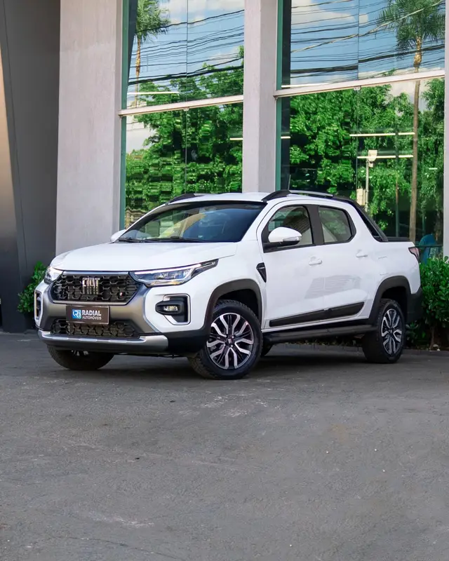 Carro Fiat Strada 2024 Freedom 1.3 Flex 8V CD