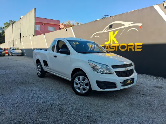 Carro Chevrolet Montana 2017 LS 1.4 (Flex)