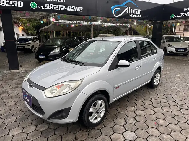 Carro Ford Fiesta Sedan 2011 1.6 (Flex)