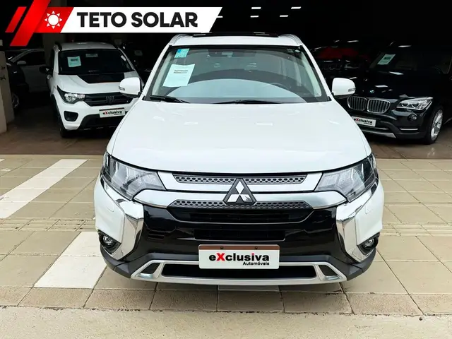 Carro Mitsubishi Outlander 2019 2.0 HPE 7L CVT