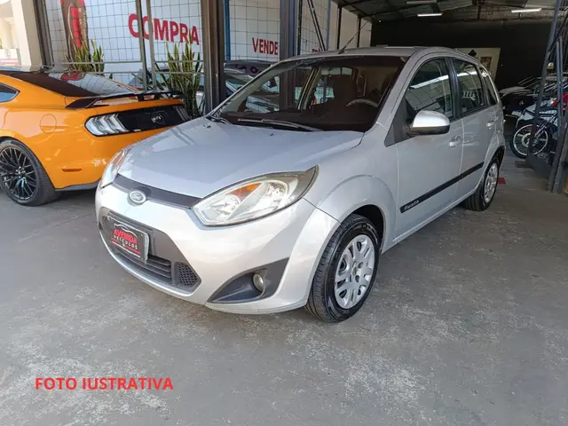 Carro Ford Fiesta Hatch 2014 SE 1.0 RoCam (Flex)