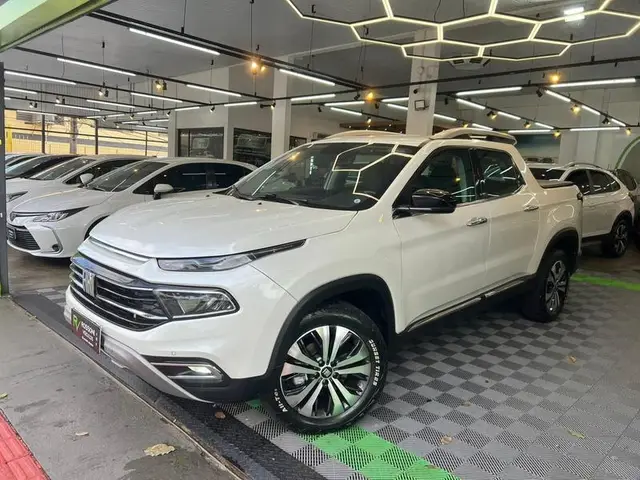 Carro Fiat Toro 2023 Volcano 2.0 TDI 4x4 (Aut)