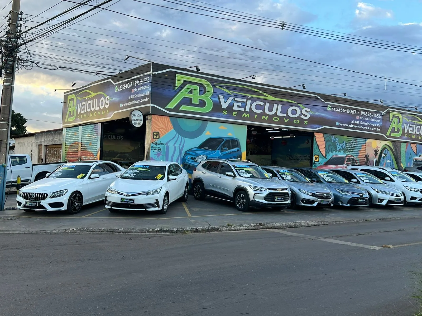 Fachada da loja Veículos à venda em AB SEMINOVOS - Brasília - DF | Mobiauto