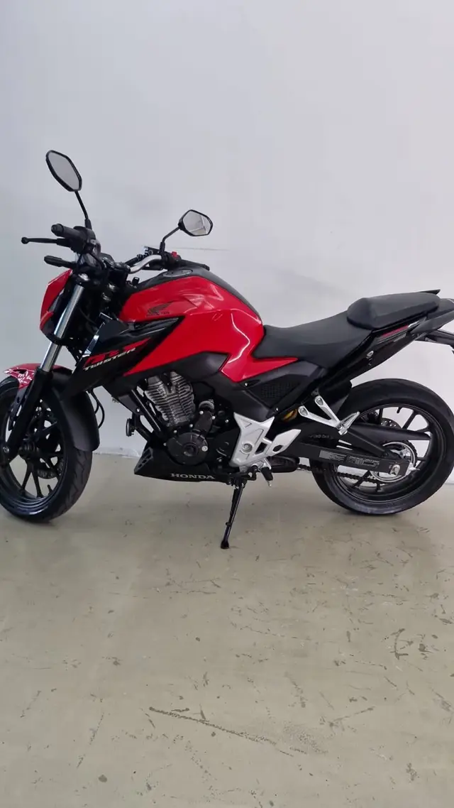 Moto Honda CB 300F Twister 2023 Standard