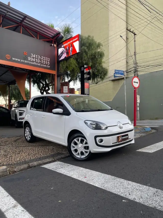 Carro Volkswagen Up! 2015 1.0 12v E-Flex high up! I-Motion