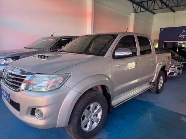 Carro Toyota Hilux Cabine Dupla 2013 Hilux 3.0 TDI 4x4 CD SRV