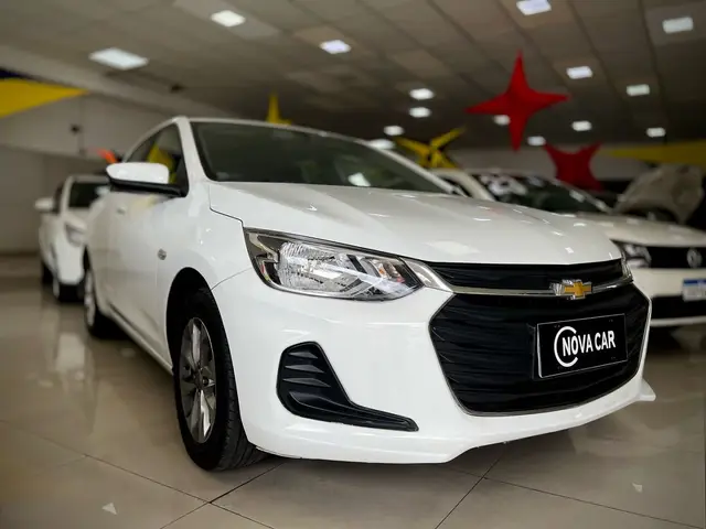 Carro Chevrolet Onix 2023 LT 1.0