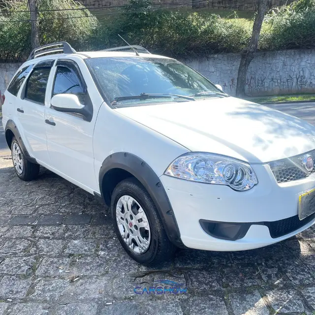 Carro Fiat Palio Weekend 2014 Trekking 1.6 16V (Flex)