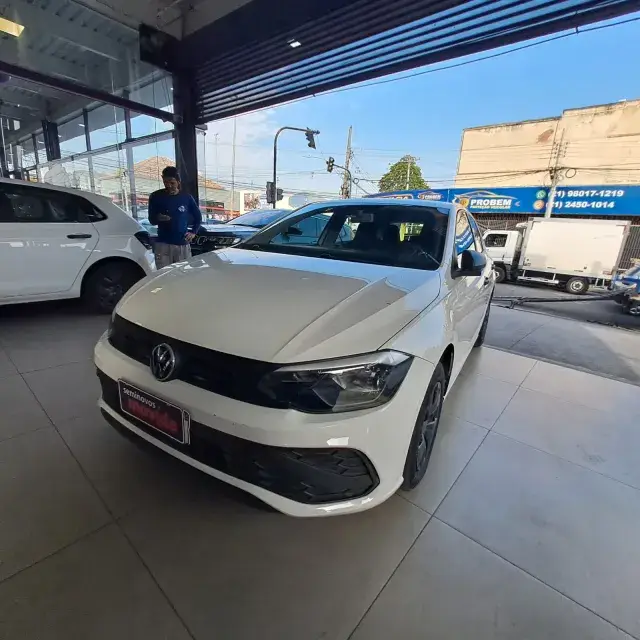 Carro Volkswagen Polo 2024 Track 1.0 Flex 12V 5p