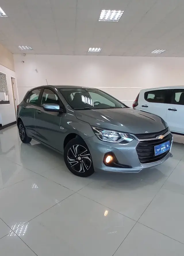 Carro Chevrolet Onix 2024 LT 1.0 Turbo