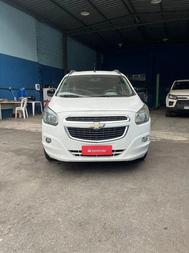 Carro Chevrolet Spin 2014 Advantage 5S 1.8 (Flex) (Aut)