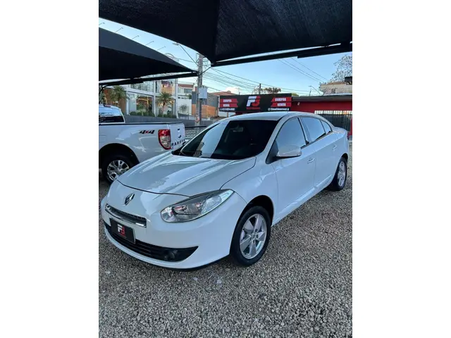 Carro Renault Fluence 2013 2.0 16V Dynamique (Aut) (Flex)