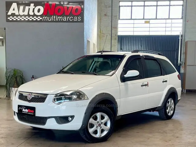 Carro Fiat Palio Weekend 2014 Trekking 1.6 16V (Flex)