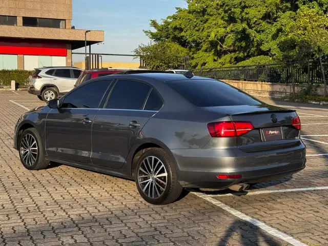 Carro Volkswagen Jetta 2017 2.0 TSI Highline Tiptronic