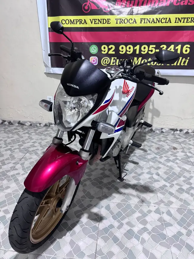 Moto Honda CB 300R 2015 (ABS)