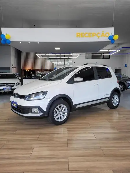 Carro Volkswagen CrossFox 2015 1.6 16v MSI (Flex)