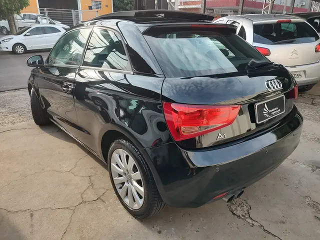 Carro Audi A1 2011 1.4 TFSI Attraction S Tronic