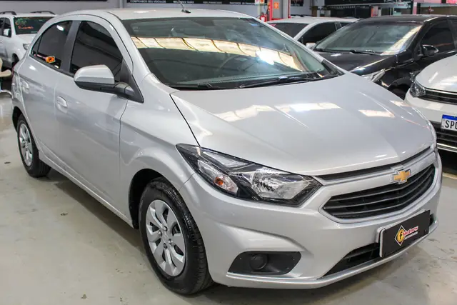 Carro Chevrolet Onix 2019 1.0 LT SPE/4