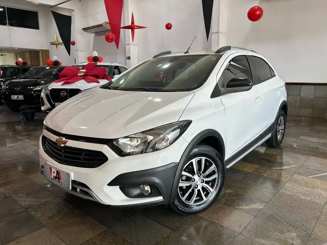 Carro Chevrolet Onix 2018 1.4 Activ SPE/4 (Aut)
