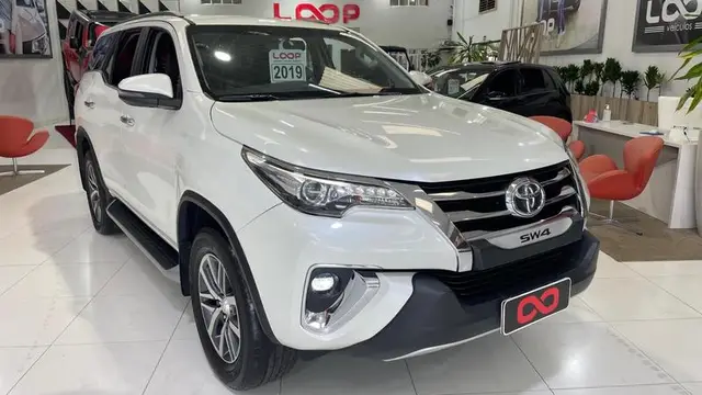 Carro Toyota Hilux Cabine Dupla 2019 Hilux 2.7 SR CD 4x2 (Flex)