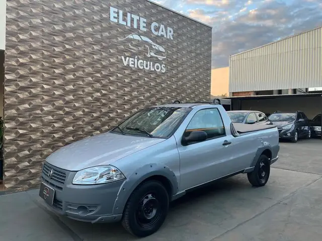 Carro Fiat Strada 2013 Adv. M. March. 1.8 Flex 16V CD