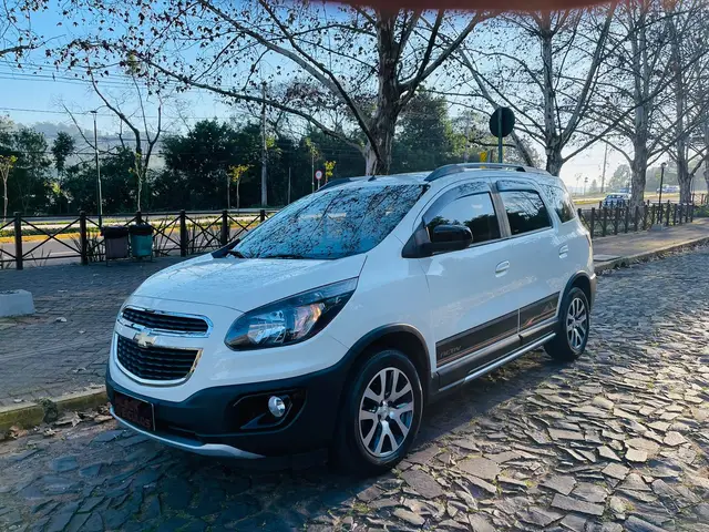 Carro Chevrolet Spin 2018 Activ 1.8 (Flex) (Aut)
