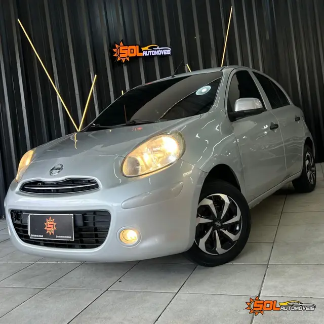 Carro Nissan March 2012 1.6 16V S (Flex)