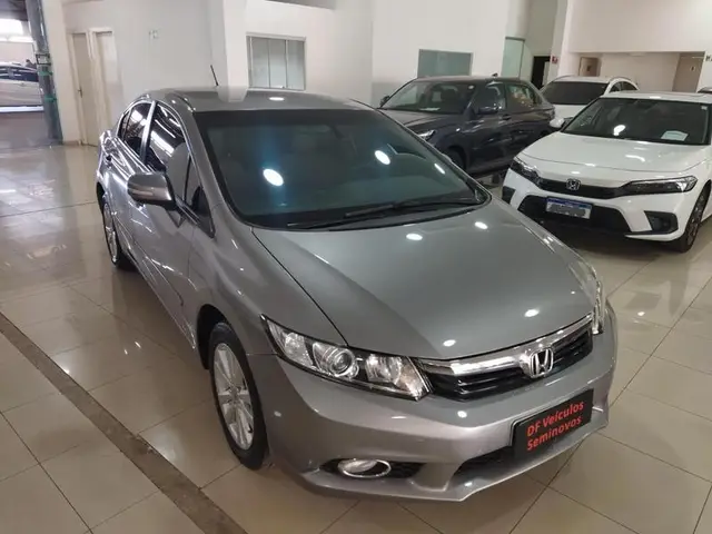 Carro Honda Civic 2014 New  LXR 2.0 i-VTEC (Aut) (Flex)