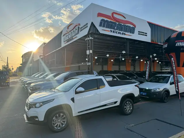 Carro Fiat Strada 2023 Freedom 1.3 CS Plus (Flex)