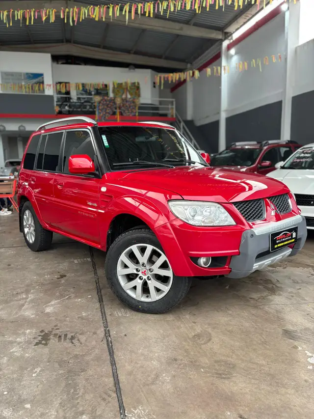 Carro Mitsubishi Pajero TR4 2012 2.0 16V 4X4 (Flex)
