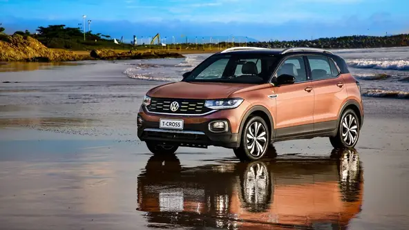 Em território predominado por SUVs e picapes, VW mostra força com seis modelos, mas quem aparece na liderança é um hatch compacto com apelo mais popular 