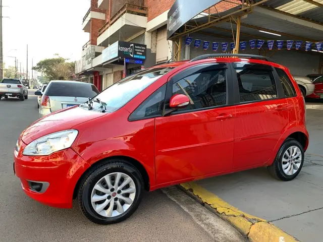 Carro Fiat Idea 2014 Attractive 1.4 8V (Flex)