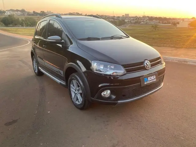 Carro Volkswagen CrossFox 2012 1.6 VHT (Flex)