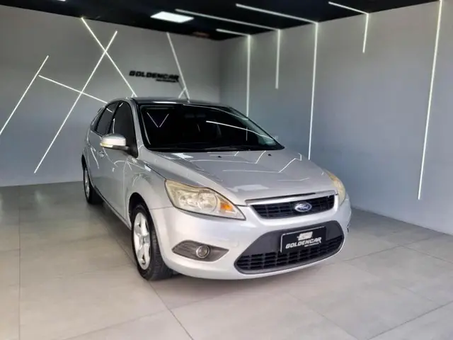Carro Ford Focus Hatch 2011 GL 1.6 16V (Flex)