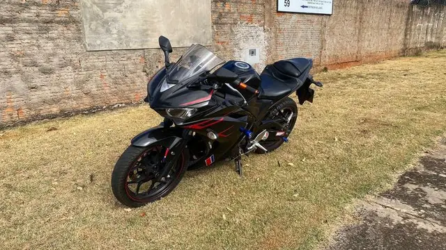 Moto Yamaha YZF R3 2018 (ABS)