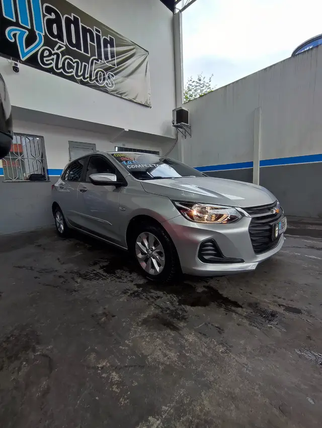 Carro Chevrolet Onix 2022 LT II 1.0 (Flex)