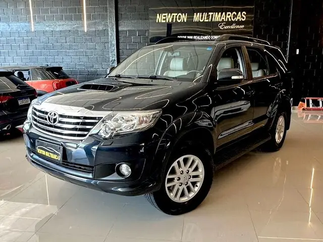 Carro Toyota Hilux SW4 2015 SRV 4x4 3.0 Turbo  (aut)